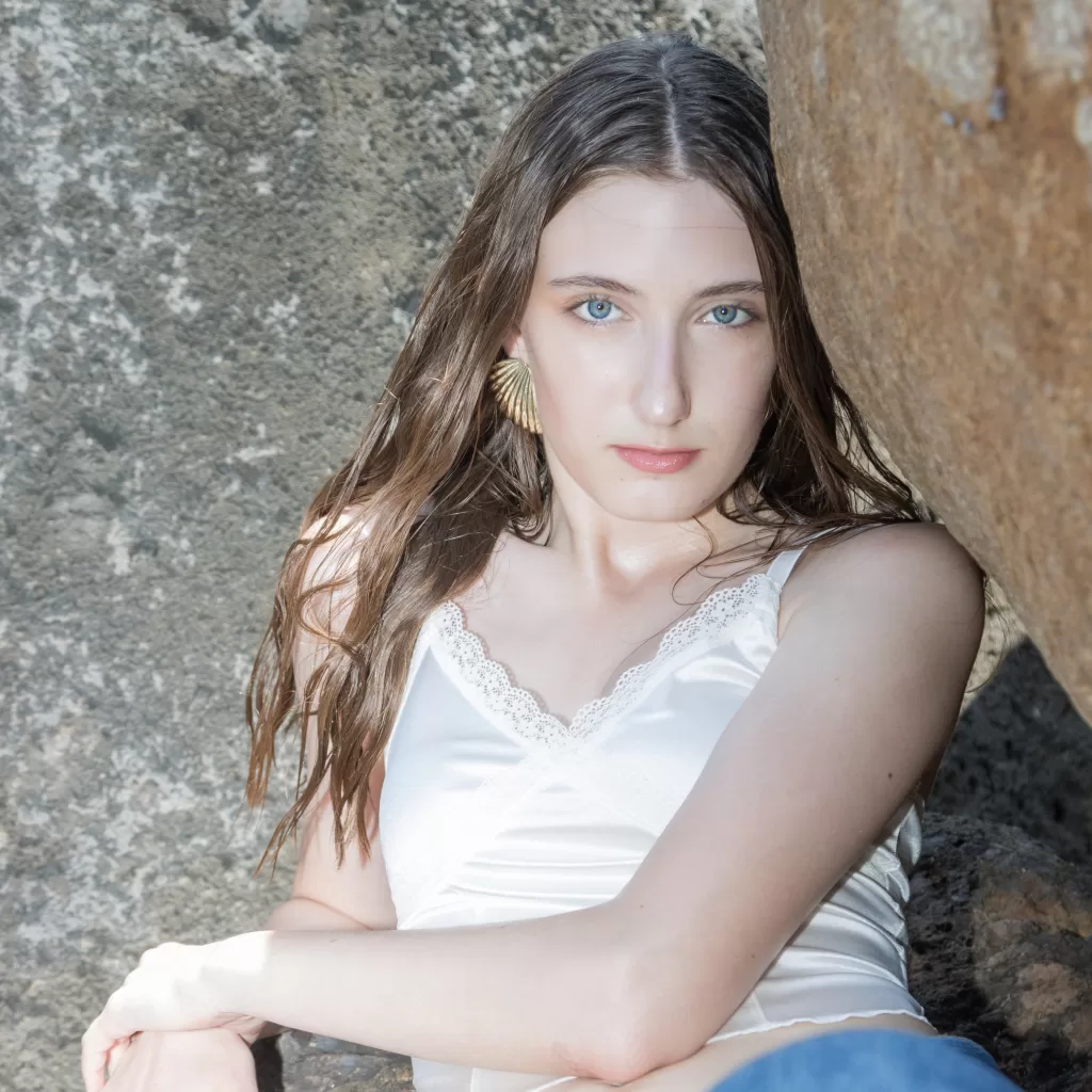 Photo of Katrin, a teenage model from Brisbane.